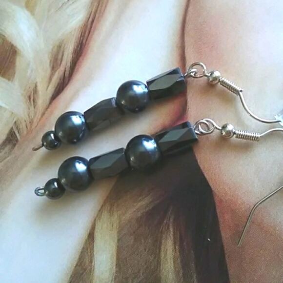 Onyx & Black Pearls Pierced Earrings Silver Dangle Beaded Elegant Quiet Luxury - Picture 4 of 5